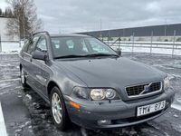 begagnad Volvo V40 2.0T NYBESIKTIGAD *Dragkrok*