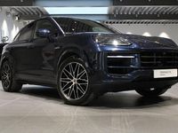 Begagnad Porsche Cayenne 305 HK (224 kW) 2024 Algarve blue metallic SUV
