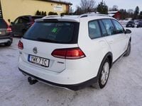 Begagnad VW Golf Alltrack 184 HK (135 kW) 2020 Vit Kombi