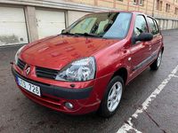 Begagnad Renault Clio II 75 HK (55 kW) 2004 Halvkombi