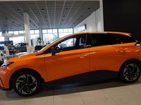 Begagnad MG MG4 EV 150 kW (204 HK) 2022 Orange Halvkombi