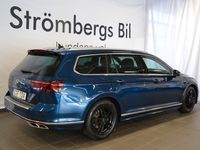 begagnad VW Passat Sportscombi Elegance 2.0 TDI 4Motion 200hk