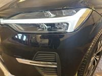 Begagnad Volvo XC60 Core 350 HK (257 kW) 2022 Svart metallic SUV
