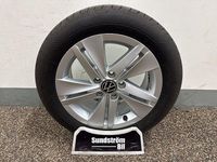 Begagnad VW Golf VIII 150 HK (110 kW) 2020 Vit Halvkombi