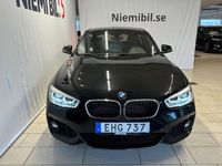 begagnad BMW 118 135i d xDrive 5-dörrars M Sport P-sensorer Rattvärme S&V 2017, Halvkombi