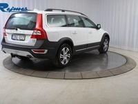 Begagnad Volvo XC70 Momentum 163 HK (119 kW) 2013 Vit Kombi