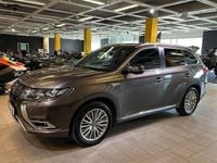 Begagnad Mitsubishi Outlander P-HEV 135 HK (99 kW) 2019 Brun SUV