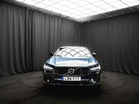 Begagnad Volvo V90 Plus 253 HK (186 kW) 2023 Mörkblå Kombi