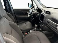 Begagnad Jeep Renegade Limited 190 HK (139 kW) 2021 Grå (grey) SUV