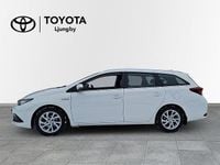 Begagnad Toyota Auris Touring Sports Active 137 HK (100 kW) 2017 Vit Kombi