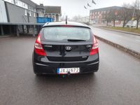 begagnad Hyundai i30 1.6 CRDi (116hk) s+v.däck.avt.drag. 1.Ägare