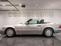 Begagnad Mercedes SL500 320 HK (235 kW) 1997 Silver Cab