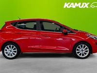 Begagnad Ford Fiesta Titanium 101 HK (74 kW) 2018 Röd Halvkombi