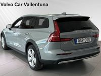 begagnad Volvo V60 CC B5 AWD Bensin Core LAGERBIL 2024, Kombi
