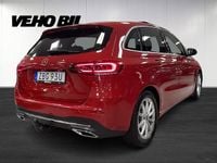 Begagnad Mercedes B200 150 HK (110 kW) 2019 Röd Minibuss