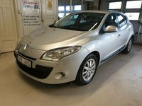 Begagnad Renault Mégane III 111 HK (81 kW) 2011 Silver Halvkombi