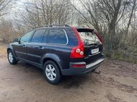 Begagnad Volvo XC90 Summum 163 HK (119 kW) 2004 Blå SUV