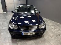 Begagnad Mercedes C180 Classic 143 HK (105 kW) 2005 Svart Sedan