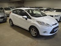 begagnad Ford Fiesta 1.25 (82hk) / 2-Ägare / AUX-ingång / Nyservad &