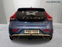 Begagnad Volvo V40 R-Design 154 HK (113 kW) 2018 Blå Halvkombi
