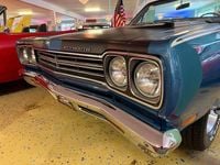 Begagnad Plymouth Road Runner 335 HK (246 kW) 1969 Blåmetallic Cab