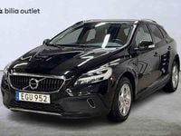 Begagnad Volvo V40 2019 Svart Halvkombi