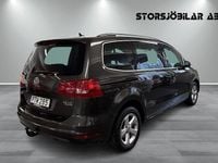 Begagnad VW Sharan 140 HK (102 kW) 2014 Mörkbrun Minibuss