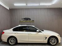 Begagnad BMW 320 Sport Line 184 HK (135 kW) 2012 Vit Sedan