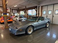 Begagnad Pontiac Firebird 214 HK (157 kW) 1987 Grå Sportkupé