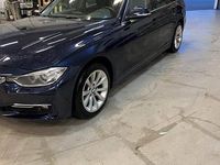 Begagnad BMW 318 143 HK (105 kW) 2013 Blå Kombi
