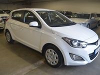 begagnad Hyundai i20 1.2 (86hk) / 1-Ägare / Låga Mil / Nyservad & Ny