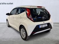 Begagnad Toyota Aygo X-play 72 HK (52 kW) 2018 Vit Halvkombi