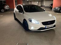 Begagnad Volvo V40 253 HK (186 kW) 2016 Solid vit