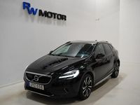 Begagnad Volvo V40 Summum 190 HK (139 kW) 2016 Svart Halvkombi