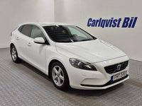Begagnad Volvo V40 Momentum 114 HK (83 kW) 2015 Vit