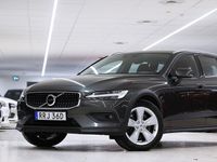 begagnad Volvo V60 CC B4 AWD Momentum B-kamera Drag Keyless 2022, Kombi