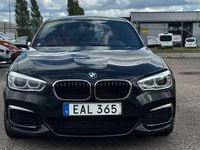 Begagnad BMW M135 326 HK (239 kW) 2016 Svart Halvkombi
