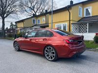 begagnad BMW 330 i taklucka värmare m-performance fullutrustad