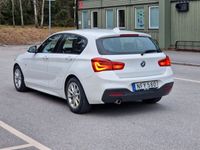 begagnad BMW 118 d LED Alcantara Rattvärme P-sens SoV M Sport 150 hk