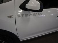 Begagnad Dacia Sandero Stepway 90 HK (66 kW) 2015 Vit Kombi