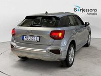 Begagnad Audi Q2 Advanced Plus 151 HK (111 kW) 2023 Silver SUV
