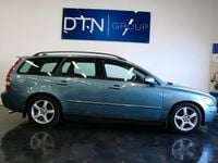 Begagnad Volvo V50 Momentum 180 HK (132 kW) 2007 Blå Kombi