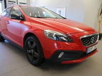 Begagnad Volvo V40 CC 180 HK (132 kW) 2013 Röd Kombi