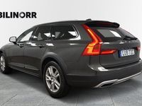 begagnad Volvo V90 CC D4 AWD MOMENTUM DRAG VÄRMARE 2020, Kombi