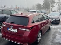 Begagnad Toyota Auris Touring Sports Comfort 136 HK (100 kW) 2017 Röd Kombi