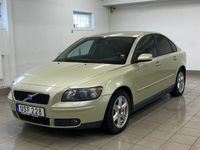 begagnad Volvo S40 2.4 AUTO K-REM BYTT NYBESIKTAD NYSERVAD