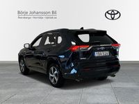 begagnad Toyota RAV4 Laddhybrid Launch Edition Drag Vinterhjul ingår