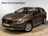 Begagnad Volvo V60 CC Momentum 192 HK (141 kW) 2015 Brun Kombi