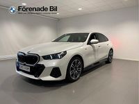 Begagnad BMW i5 M Sport 250 kW (340 HK) 2023 Vit Sedan