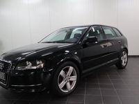 Begagnad Audi A3 Attraction 105 HK (77 kW) 2011 Svart Halvkombi